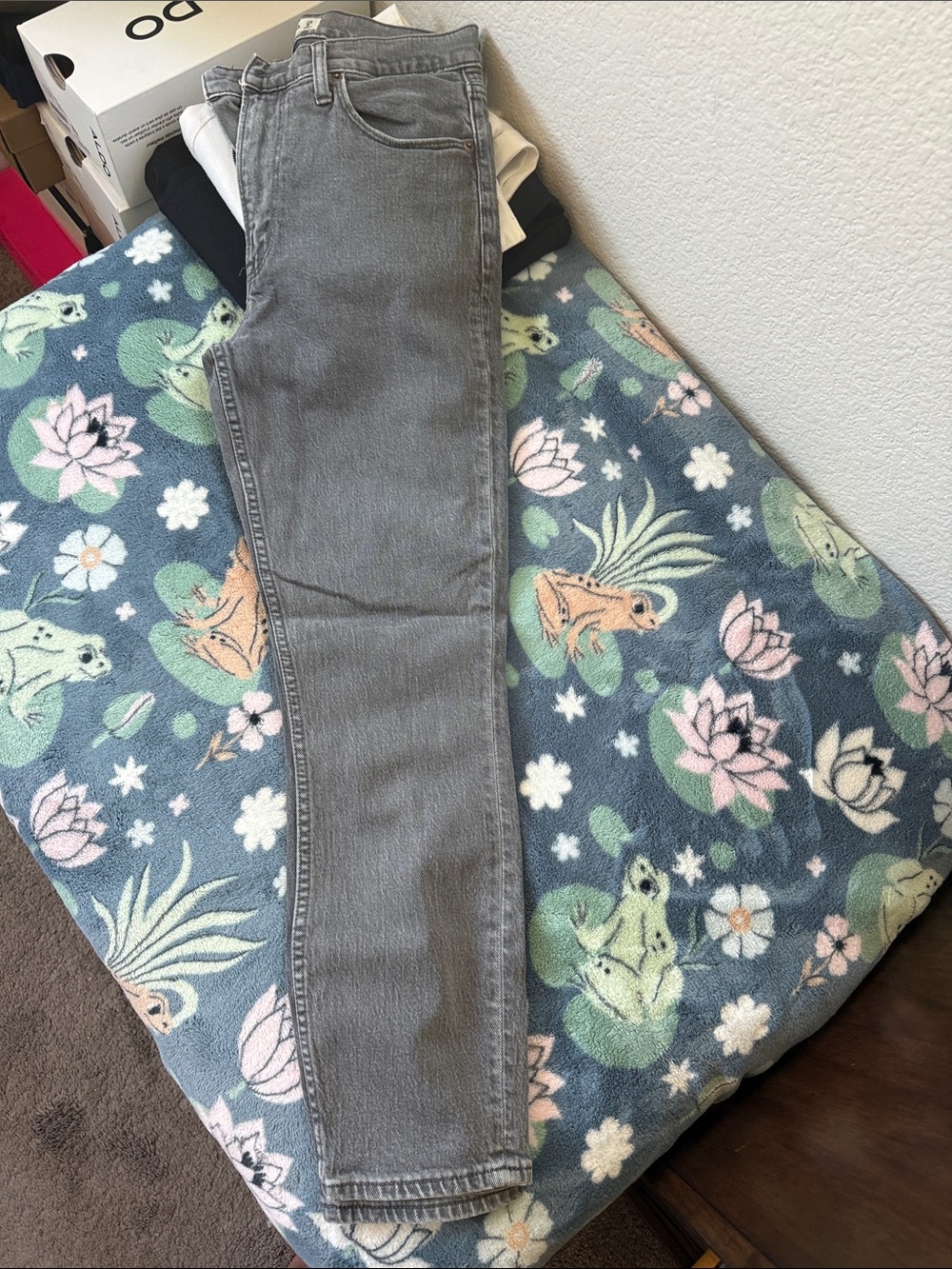 Abercrombie & Fitch Gray Skinny High-Rise Jeans